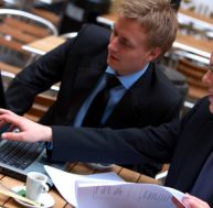 ch/chercher-emploi-contrat-travail.jpg