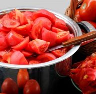 co/comment-peler-tomate.jpg
