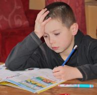 fa/faire-devoir-enfant-seul.jpg