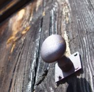 re/reparer-porte-grince.jpg