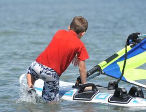 A quel âge s'initier au windsurf ?