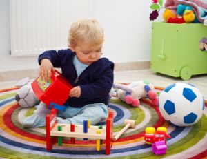 Apprendre à un enfant à ranger sa chambre