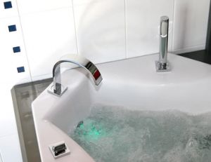 Installer une baignoire balnéo