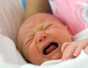 Pleurs bébé : calmer les pleurs de bébé