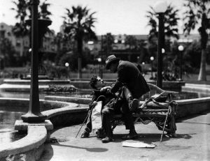 Charlot et le masque de fer © Charles Chaplin Productions