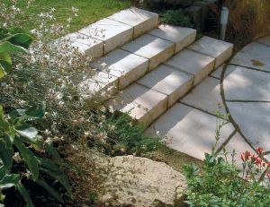 Construire un escalier en pierre