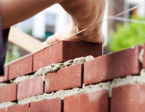 Construire un mur en brique