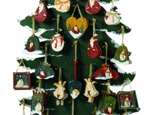 Décorer un sapin de Noël - © Country Casa