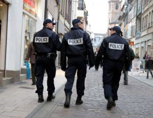 Comment devenir policier ?