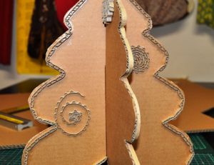 Fabriquer son sapin de Noël en carton