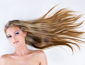 Stimuler la pousse des cheveux