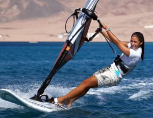 Comment s'initier au windsurf ?