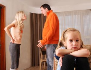 Résolvez vos conflits familiaux sans passer devant le juge