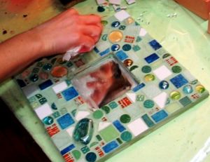 Poser le joint sur votre mosaïque