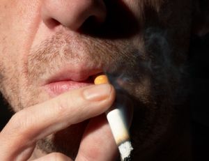 Pourquoi est-il difficile d'arrêter de fumer ?