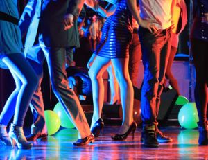 Faire des rencontres en boite de nuit