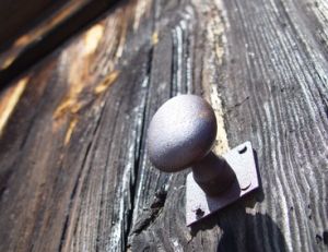 Réparer une porte qui grince