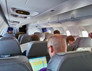 Connaître le métier de steward et d'hôtesse de l'air