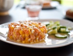 Tartare de saumon et de mangue
