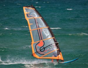 Bien choisir sa voile de windsurf