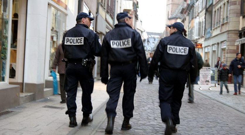 Devenir policier