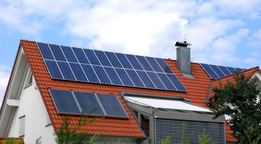 La différence entre l'énergie solaire photovoltaïque et thermique