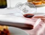 Linge de table taché de vin